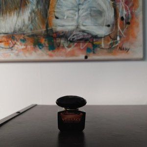 Versace Crystal Noir ** Free add-on **